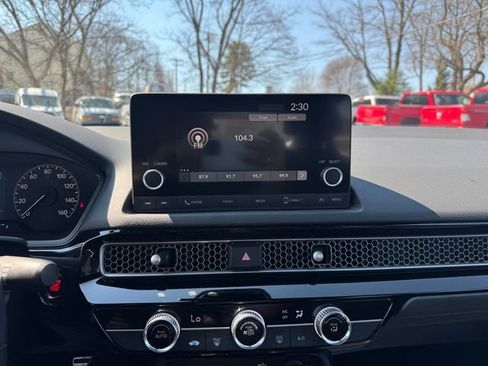 Used 2022 Honda Civic Sport image 29