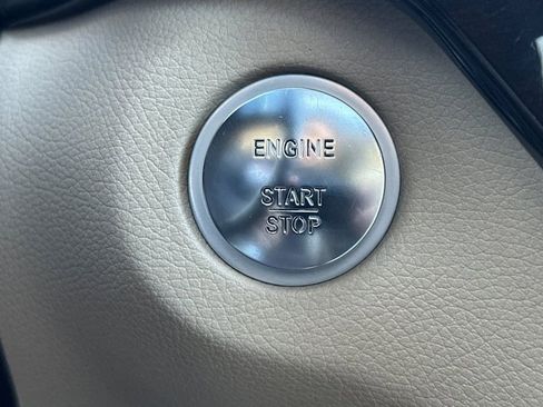 Used 2017 Mercedes-Benz GLS 450 4MATIC image 24