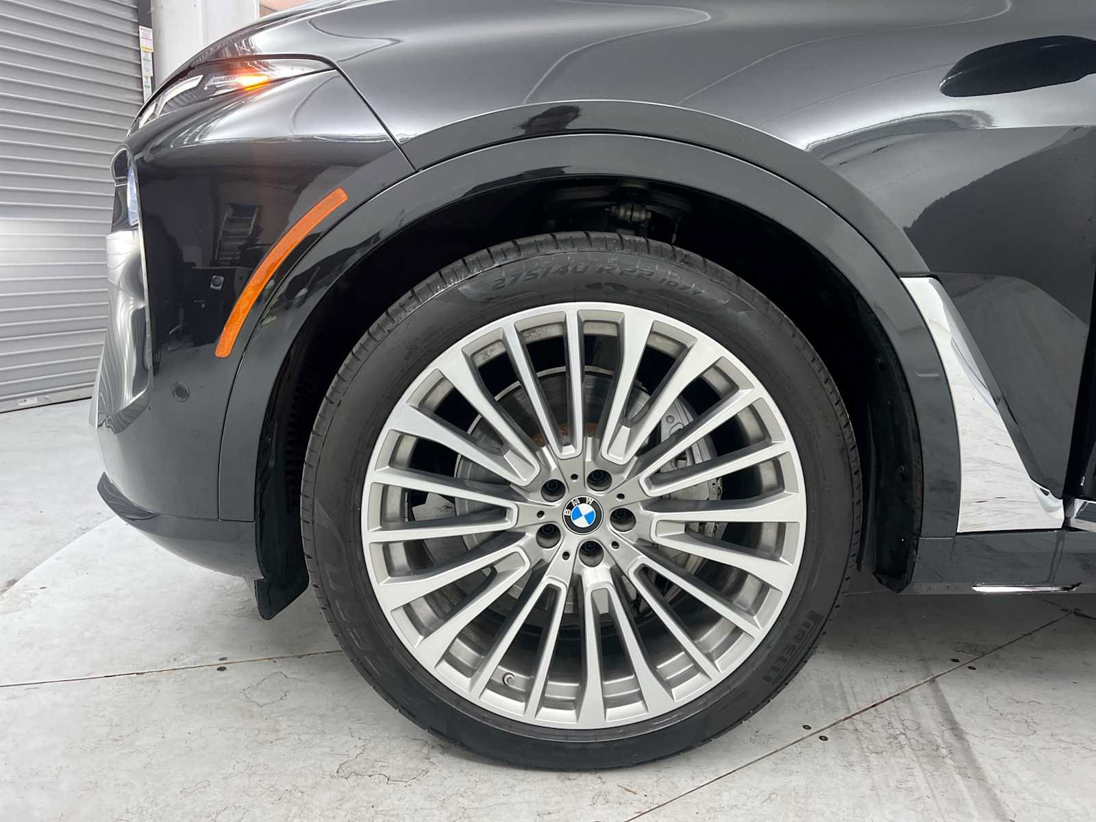 Used 2023 BMW X7 xDrive40i w/ Premium Package AWD/4WD image 25