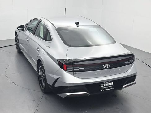 Used 2025 Hyundai Sonata SEL FWD image 46