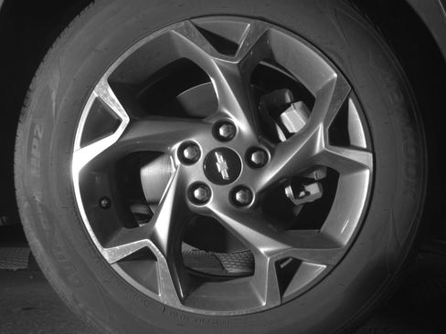 Used 2025 Chevrolet Trax LT w/ LT Convenience Package image 13