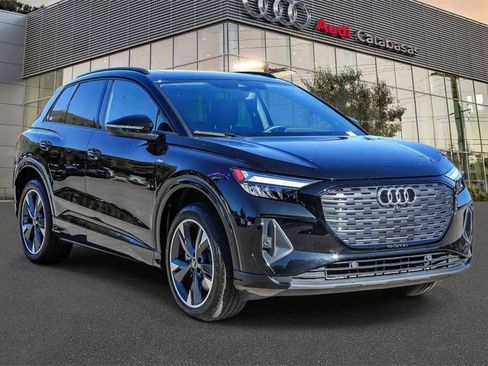 Used 2024 Audi Q4 e-tron Premium Plus image 5