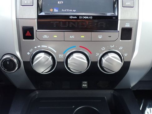 Used 2019 Toyota Tundra SR5 w/ SR5 Upgrade Package AWD/4WD image 18