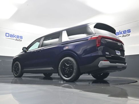 New 2026 Kia Carnival FWD image 42