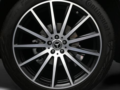 Used 2025 Mercedes-Benz GLS 450 GLS 450 image 40