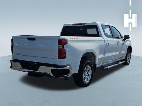 Used 2023 Chevrolet Silverado 1500 LT w/ Convenience Package II AWD/4WD image 4