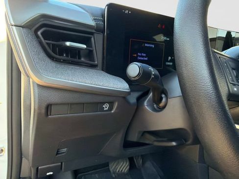 Used 2025 Nissan Kicks SV FWD image 28