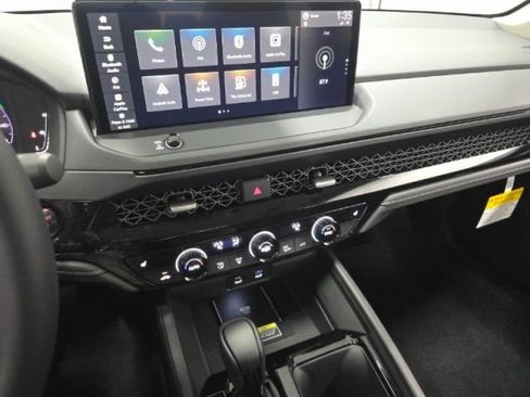 Used 2025 Honda Accord EX-L image 32