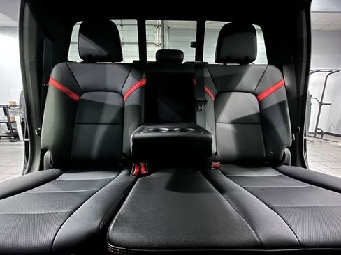 Used 2023 Chevrolet Colorado Z71 w/ Z71 Convenience Package 2 image 27