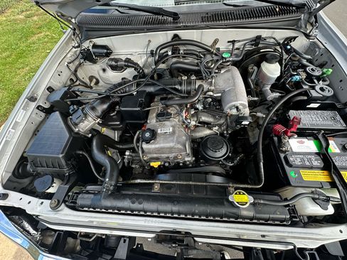 Used 2001 Toyota Tacoma 4x4 Xtracab image 29