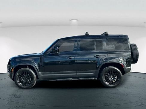 Used 2022 Land Rover Defender 110 S AWD/4WD image 3