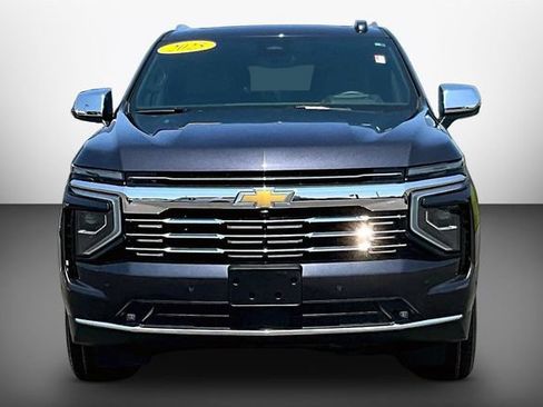 Used 2025 Chevrolet Tahoe Premier AWD/4WD image 3