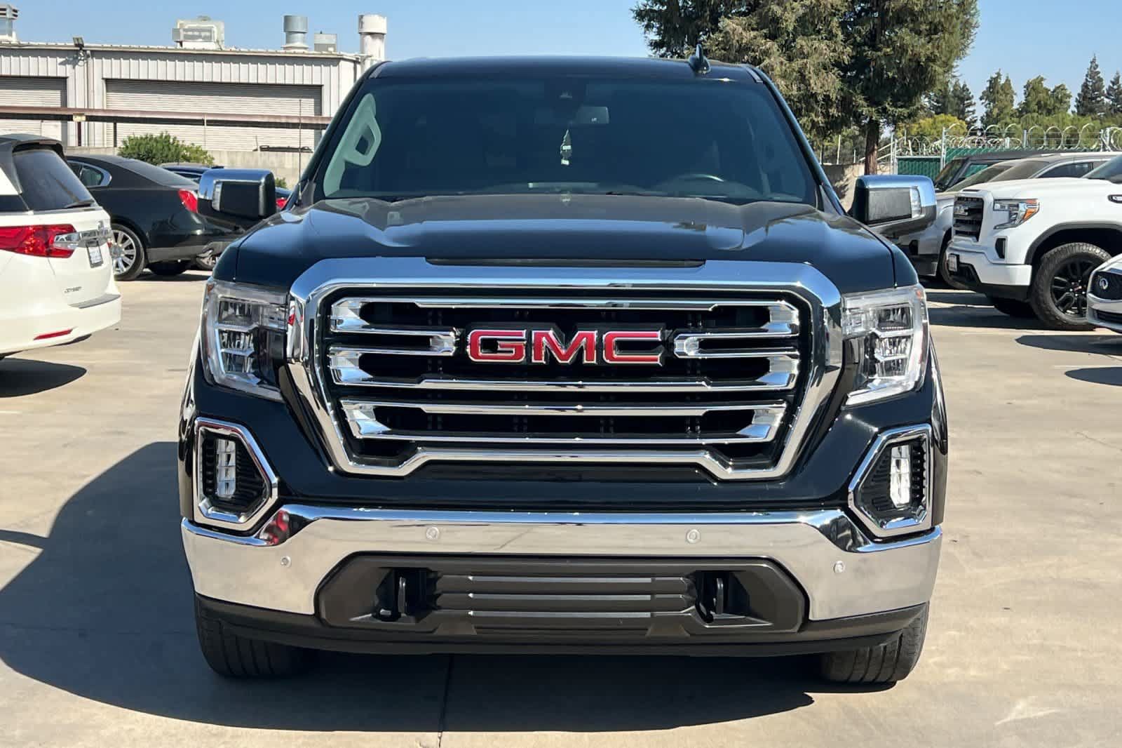 Used 2019 GMC Sierra 1500 SLT w/ SLT Premium Plus Package AWD/4WD image 11
