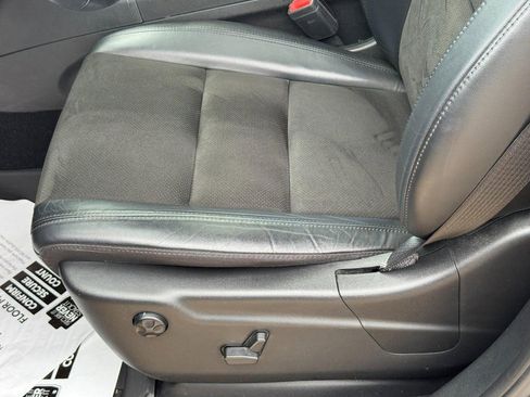 Used 2021 Jeep Grand Cherokee Laredo X image 15