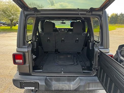 Used 2020 Jeep Wrangler Unlimited Sport S AWD/4WD image 17