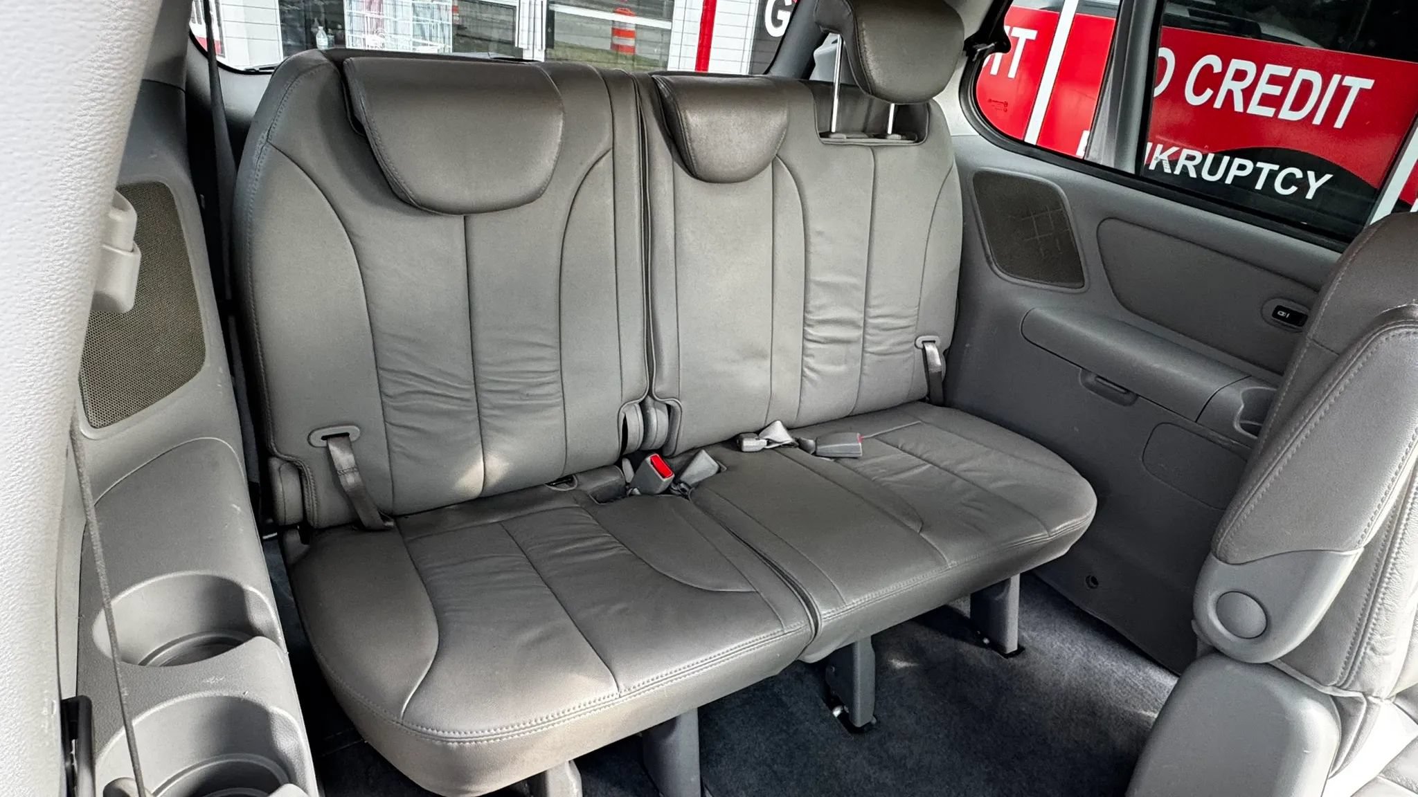 Used 2012 Kia Sedona EX w/ Luxury Pkg FWD image 22