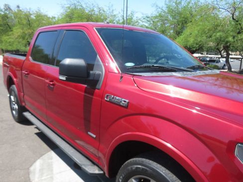 Used 2016 Ford F150 XLT w/ Equipment Group 302A Luxury AWD/4WD image 9