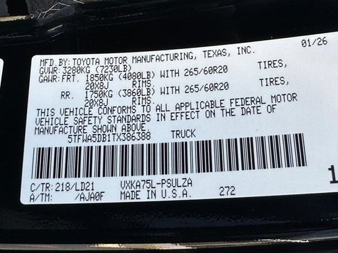 Used 2026 Toyota Tundra Limited AWD/4WD image 30