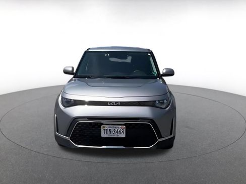 Used 2025 Kia Soul LX w/ LX Technology Package FWD image 3