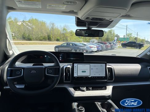 Certified 2025 Ford Expedition Max Active AWD/4WD image 10