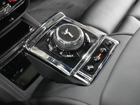 New 2027 Rolls-Royce Phantom Sedan RWD image 33