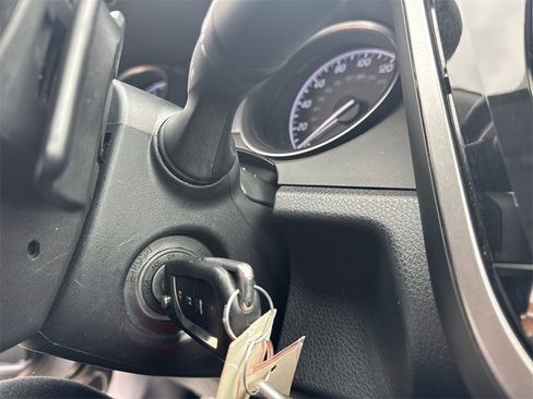 Used 2024 Toyota Camry SE image 22