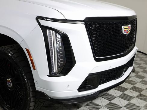Used 2026 Cadillac Escalade V image 48