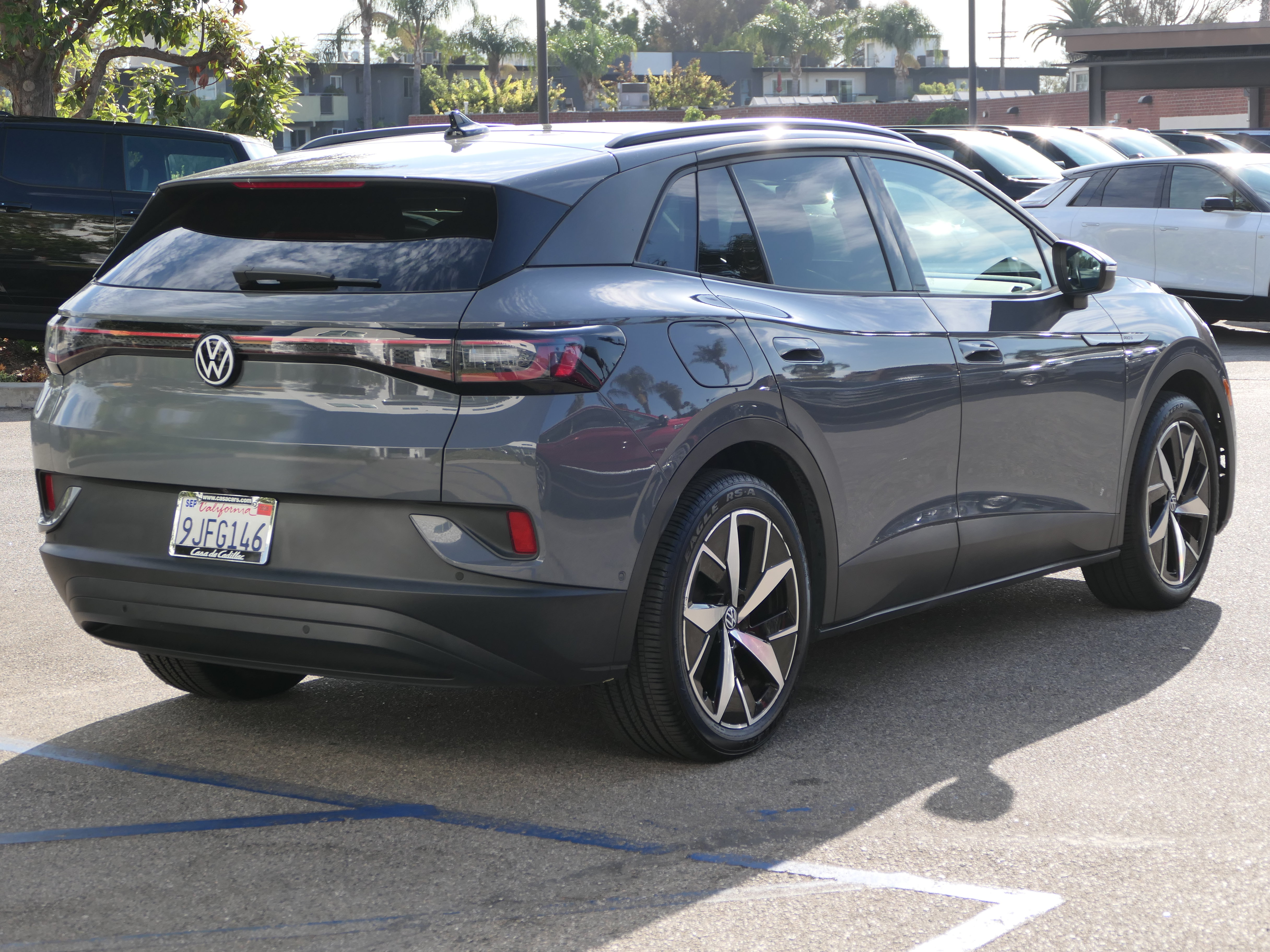 Used 2023 Volkswagen ID.4 Pro RWD image 5