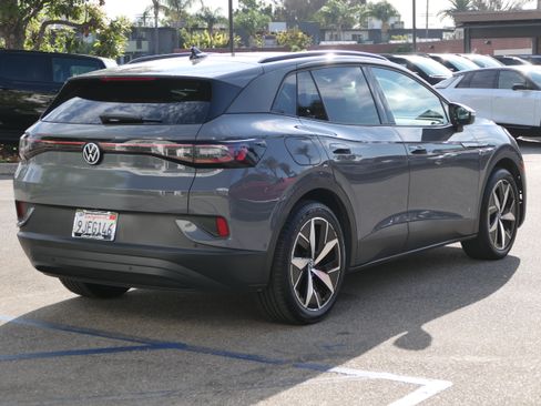 Used 2023 Volkswagen ID.4 Pro RWD image 5