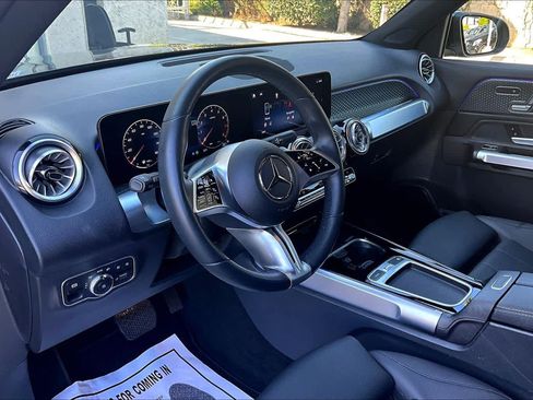 Used 2025 Mercedes-Benz GLB 250 image 16