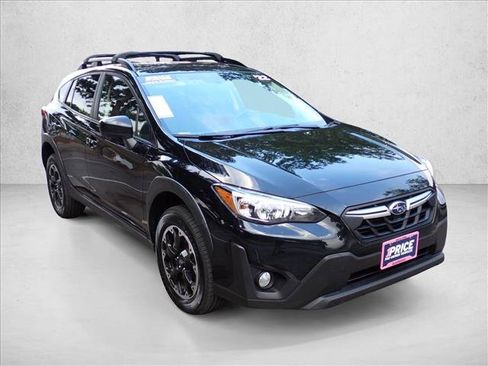 Certified 2022 Subaru Crosstrek 2.0i Premium AWD/4WD image 6