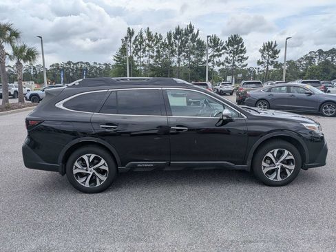 Used 2020 Subaru Outback Touring XT AWD/4WD image 3