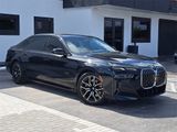 Used 2023 BMW 760i xDrive image 2