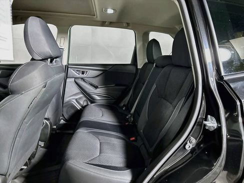Used 2023 Subaru Forester Premium AWD/4WD image 20
