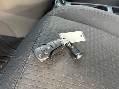 Used 2019 Ford Transit Connect XLT image 30