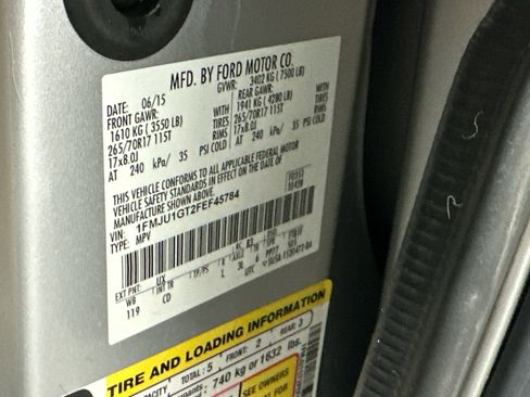 Used 2015 Ford Expedition XL image 32