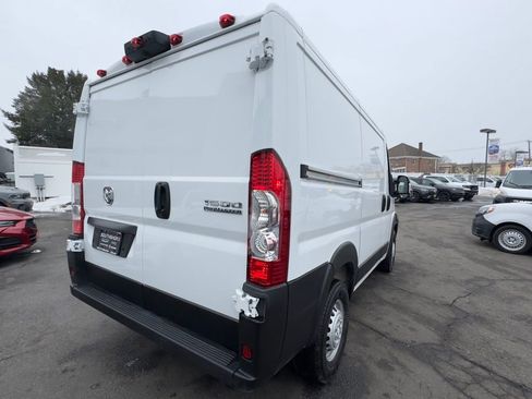 Used 2025 RAM ProMaster 1500 w/ Premium Convenience Group image 8