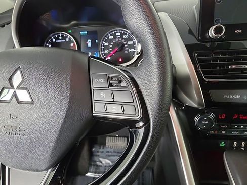 Used 2024 Mitsubishi Eclipse Cross SE image 29