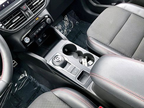 Used 2023 Ford Escape ST-Line w/ Tech Pack #1 image 12