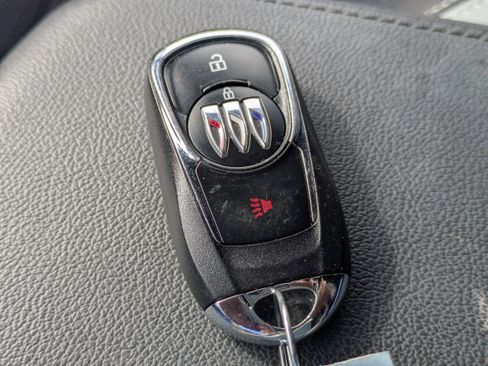 Certified 2024 Buick Envista Preferred w/ Advanced Safety Package image 32