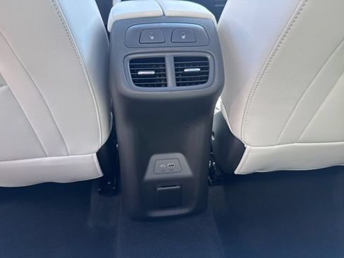 Certified 2024 Buick Envision Avenir AWD/4WD image 32