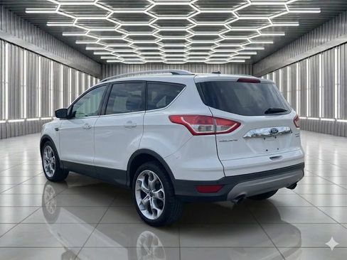 Used 2015 Ford Escape Titanium FWD image 2