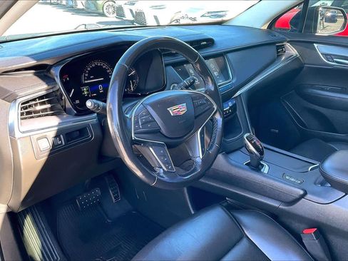 Used 2019 Cadillac XT5 Luxury image 16