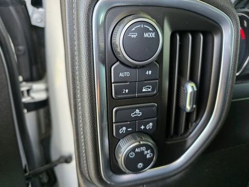 Used 2021 Chevrolet Silverado 1500 LT AWD/4WD image 23