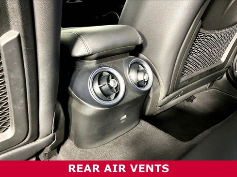 Used 2019 Alfa Romeo Giulia Ti w/ Nero Edizione RWD image 10