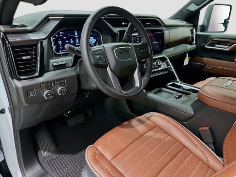 New 2026 GMC Sierra 2500 Denali Ultimate AWD/4WD image 9