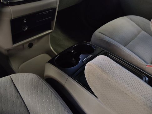 Used 2017 Toyota Sienna LE FWD image 26