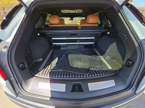 Certified 2024 Cadillac XT5 Premium Luxury w/ LPO, Premium Carpet Package FWD image 27