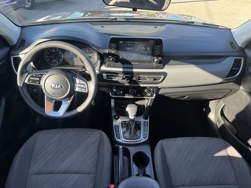 Used 2021 Kia Seltos LX image 19