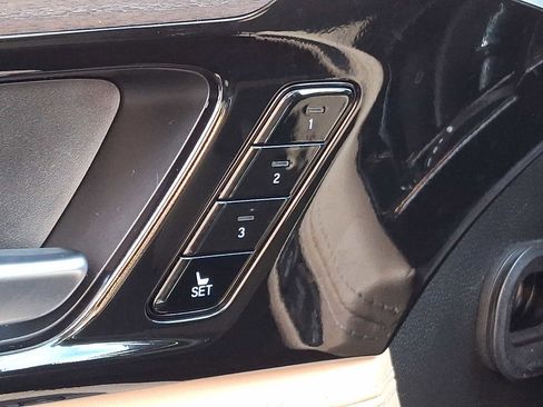 Used 2023 Acura MDX SH-AWD w/ Advance Package image 25